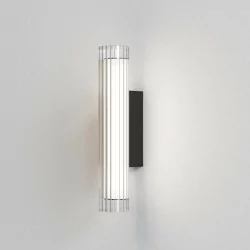 ASTRO io 420 wall lamp, 3 colors, ideal for a bathroom or hallway